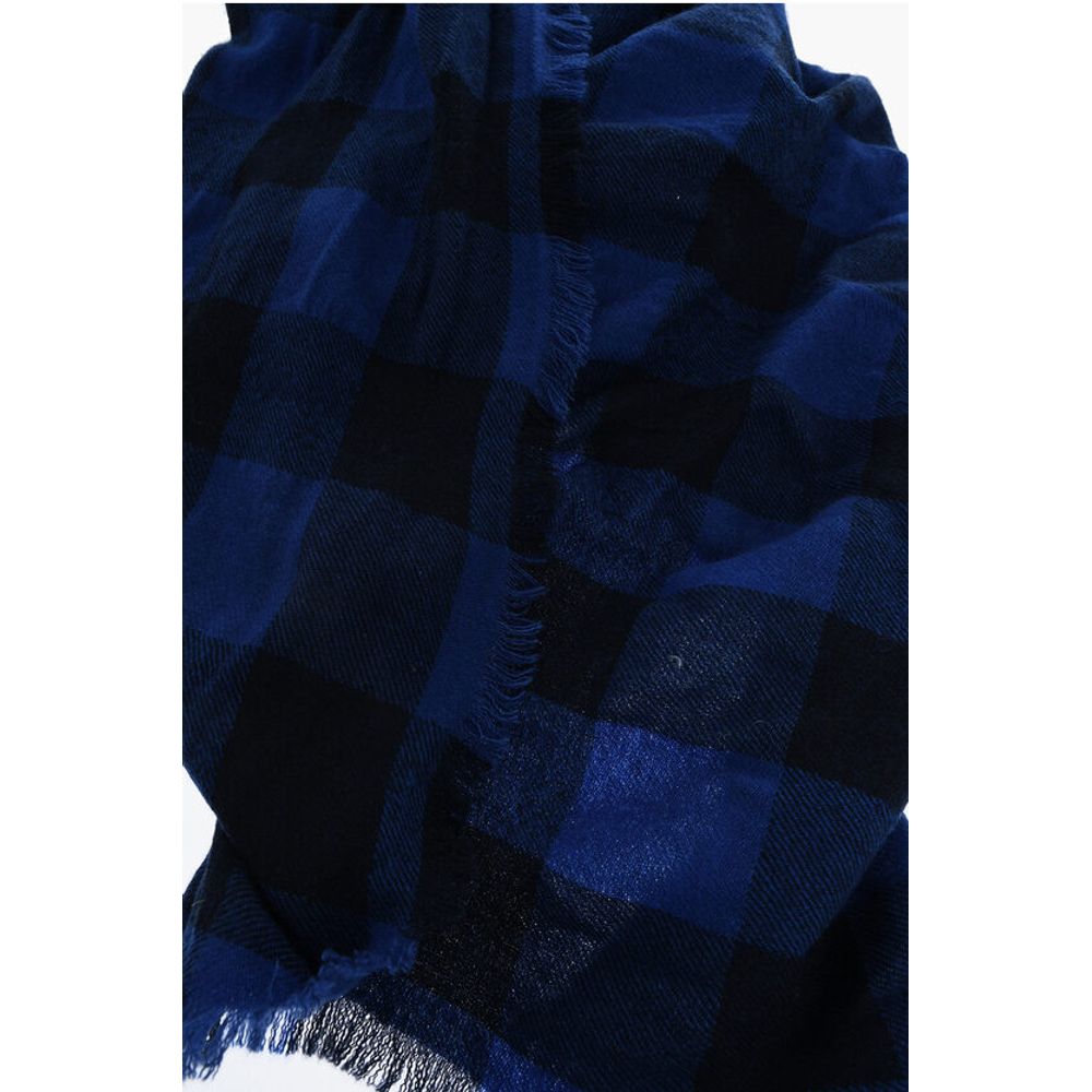 Checked Scarf with Fringes